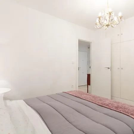 Apartamento Sederos דירה
